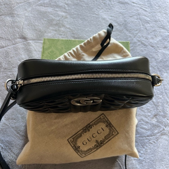 Authentic Gucci Mixed Matelasse Leather GG Marmont Aria Small Shoulder Bag - Picture 4 of 9